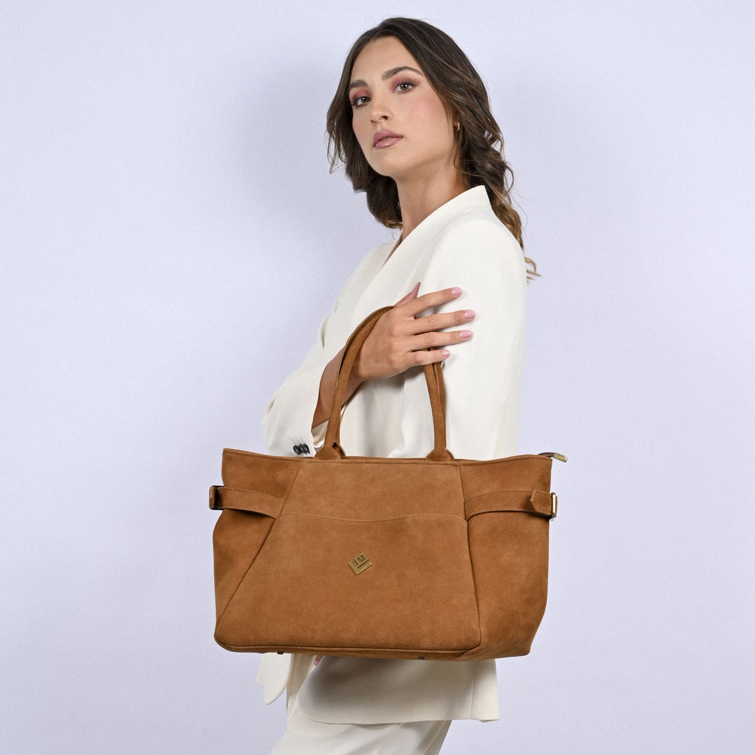 Penelope-Nomia-Collection-Model-12